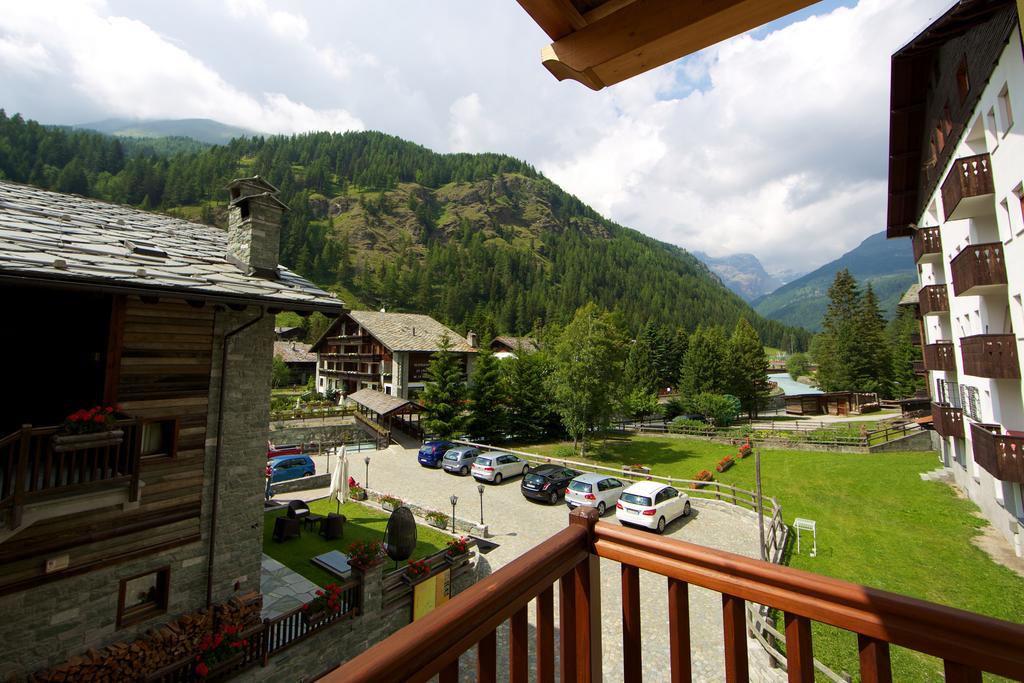 Hotel L' Aiglon Champoluc Ruang foto